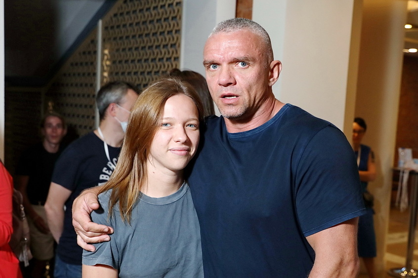 Владимир Епифанцев со своей возлюбленной