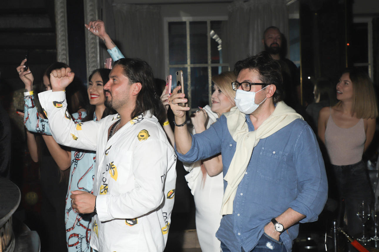 Андрей Малахов периодически надевал маску