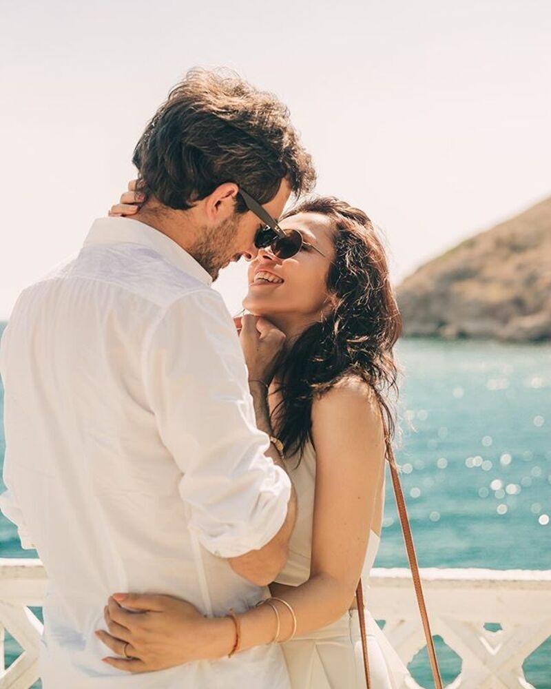 Звездные супруги много путешествовали по Европе