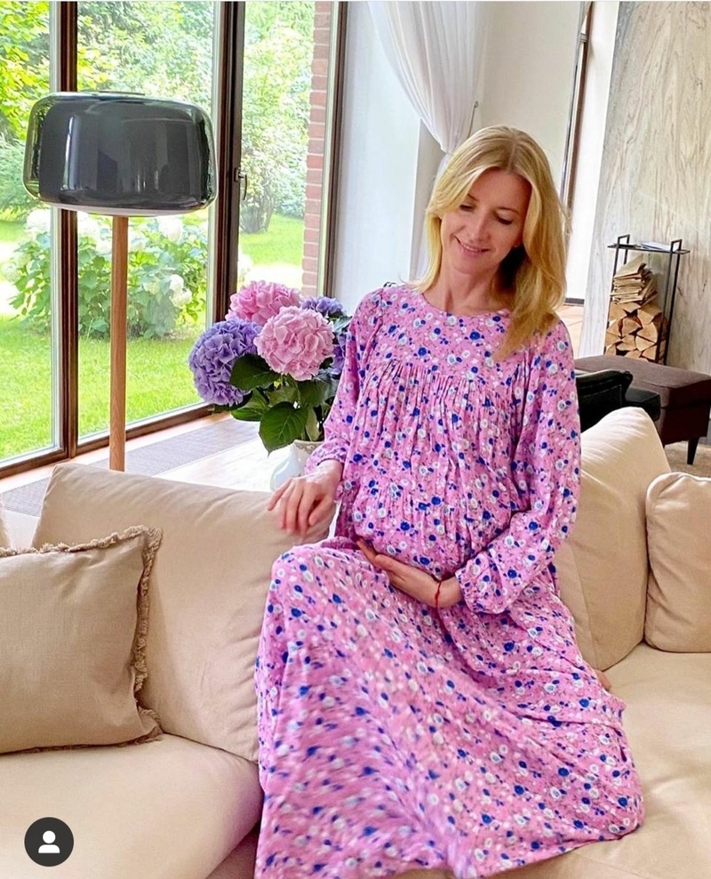 Сейчас жена Сюткина Виола находится в роддоме. Мама и малыш чувствуют себя прекрасно