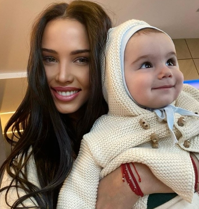 Анастасия Решетова с сыном