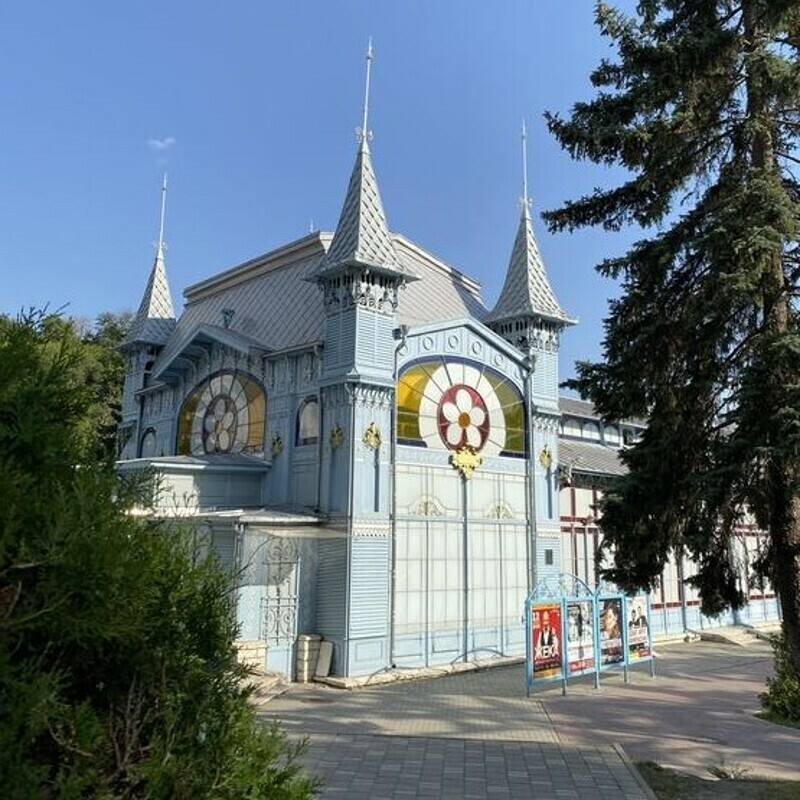 Лермонтовская галерея в Пятигорске