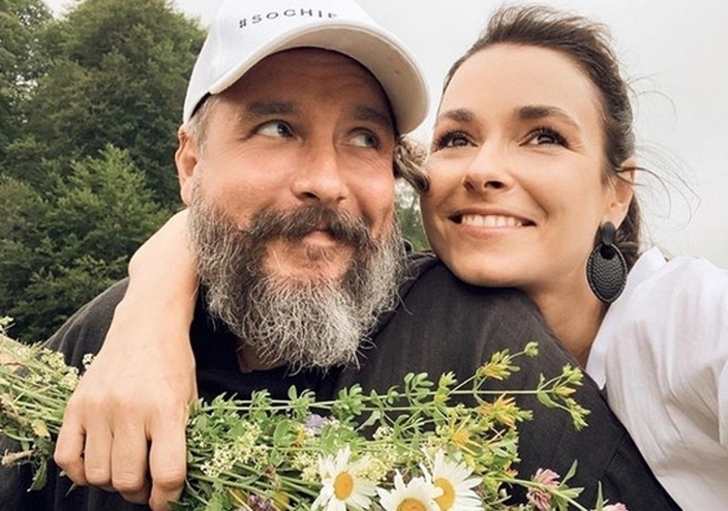 Ирена Понарошку с мужем