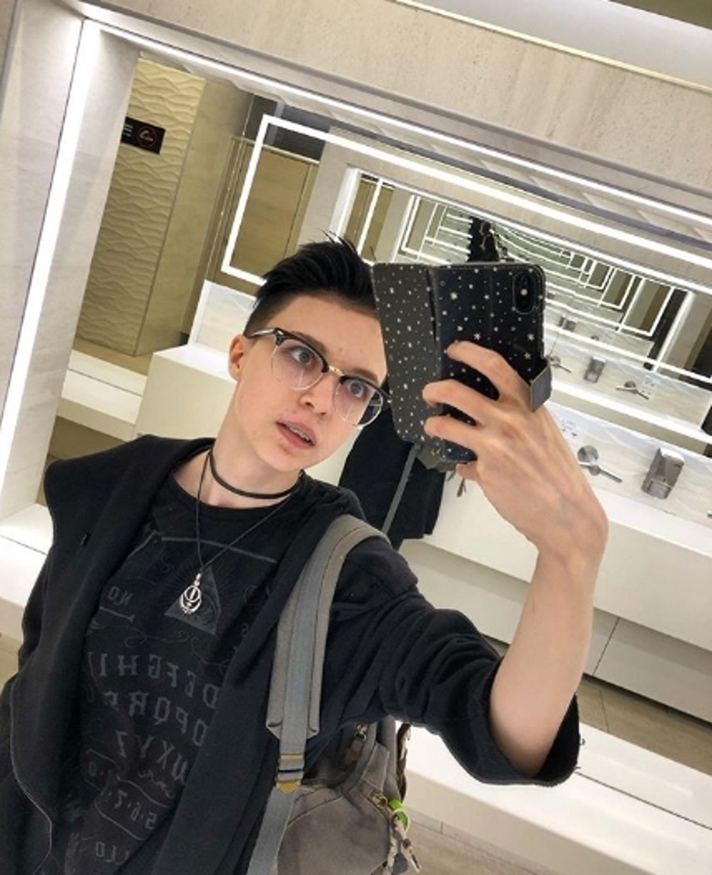 АННА-МАРИЯ ЕФРЕМОВА