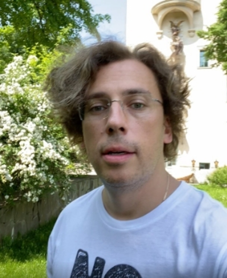 Максим Галкин