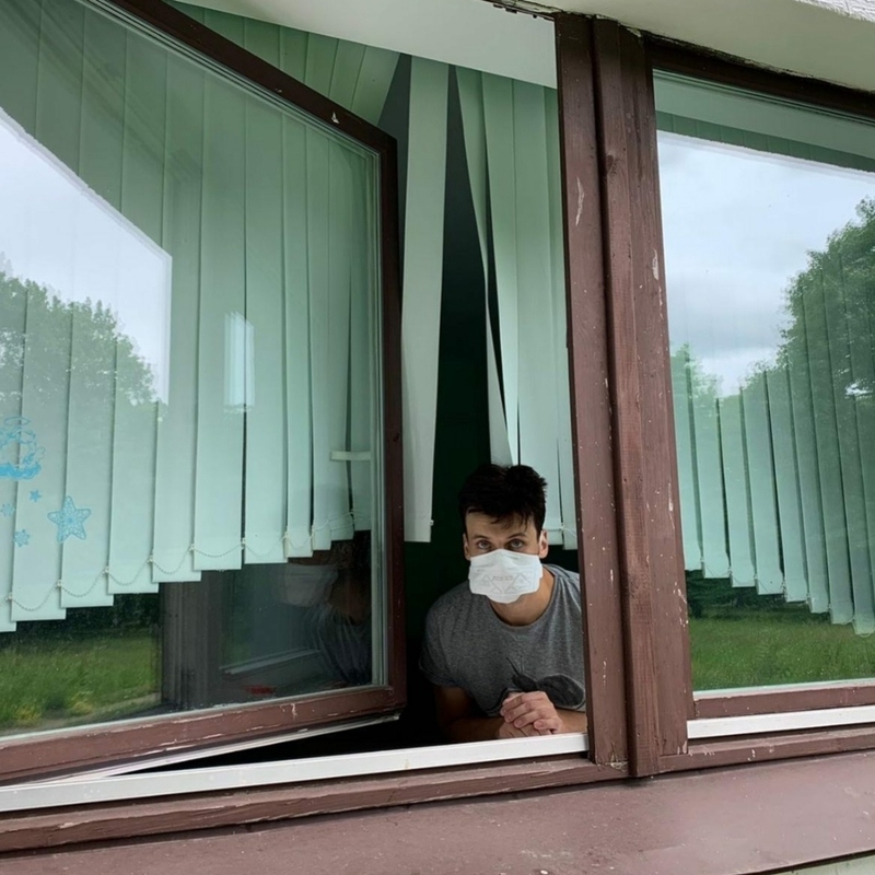 Заболевшего артиста отпустили домой