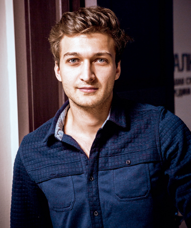 "Все мы в молодости любвеобильные и горячие. Но сейчас я хорошо понимаю, как важны глубокие отношения, в которых сам растешь духовно"