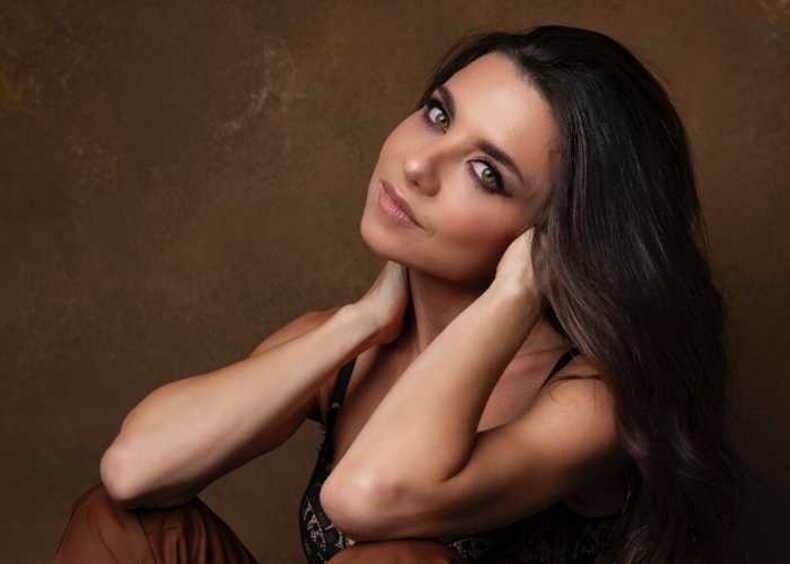 Анна Плетнева