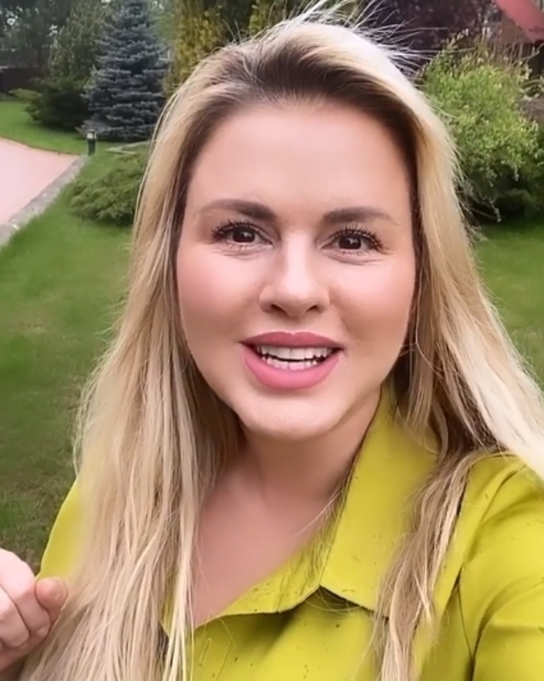 Анна Семенович