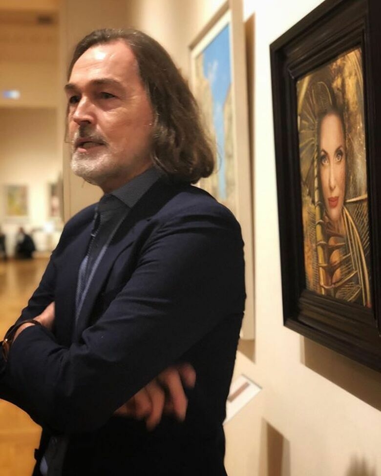 Никас Сафронов