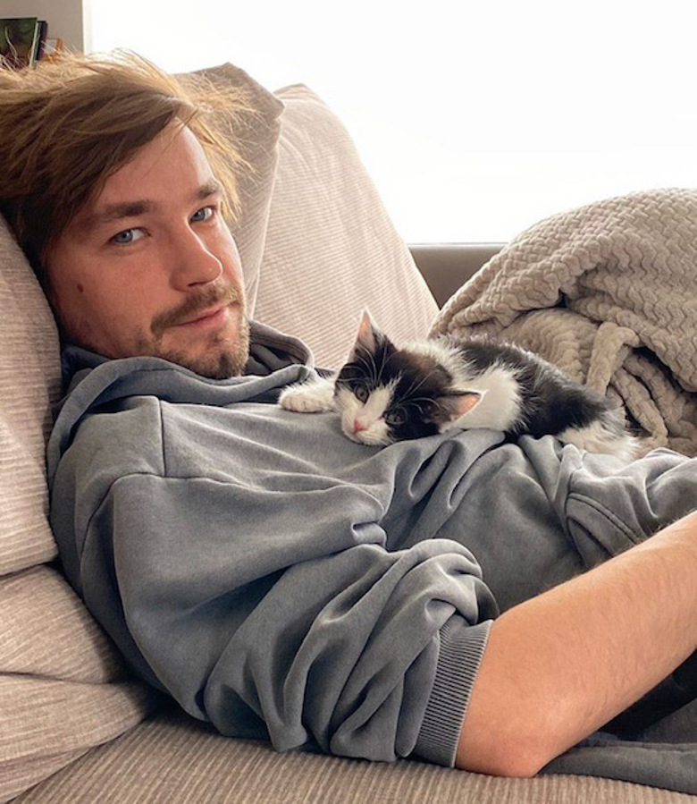 Александр Петров