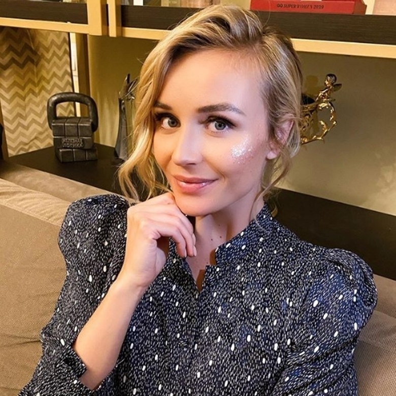 Полина Гагарина