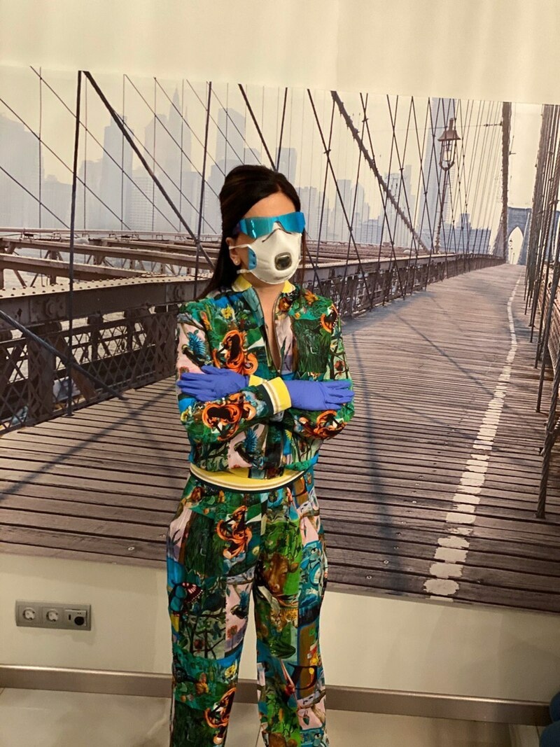 Артистка серьезно подходит к вопросу безопасности во время пандемии коронавируса