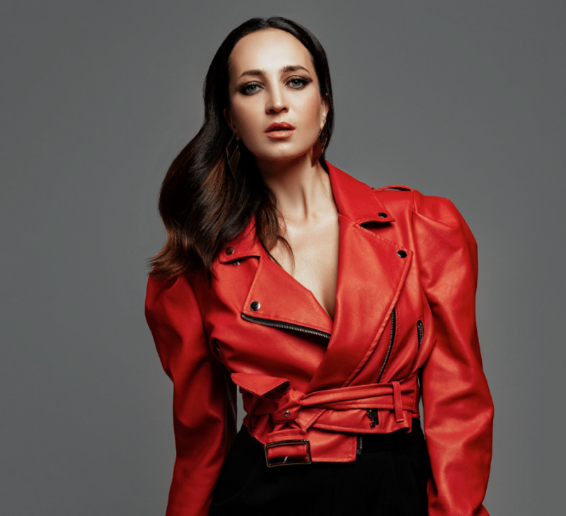 «На протяжении четырех лет мы с Николаем жили и работали. Очень выматывают ожидание и бесконечные гастроли»