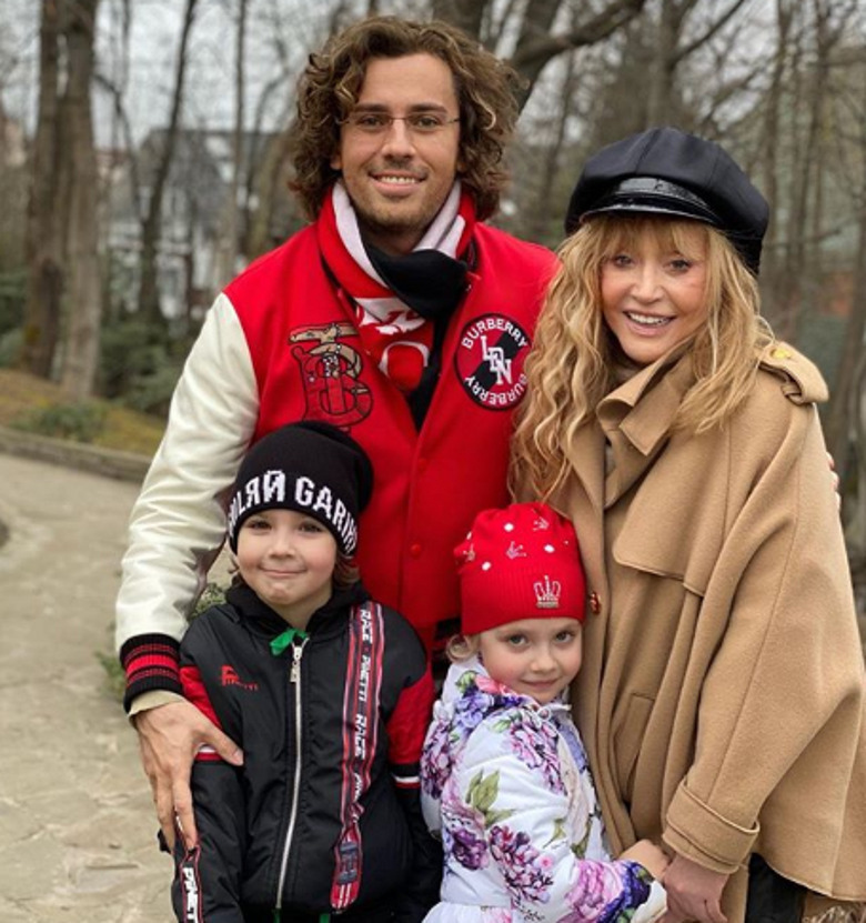 Алла Пугачева и Максим Галкин с детьми