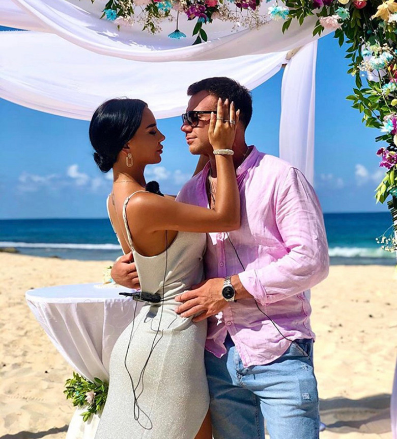 Валерий Блюменкранц сделал предложение участнице Анне Левченко