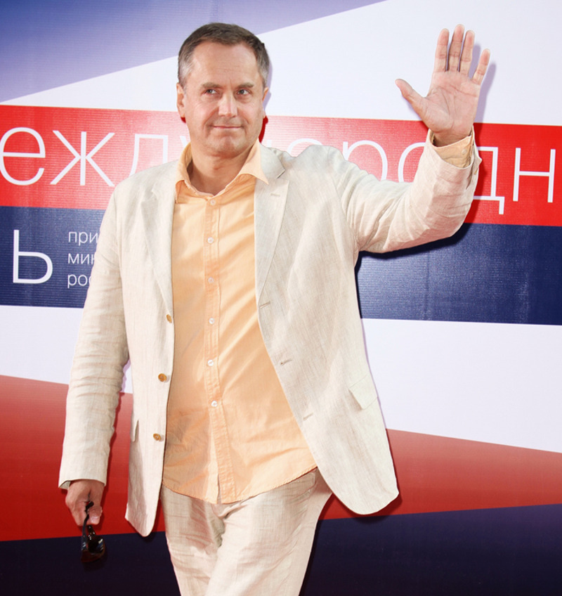 «Я склонен к тому, чтобы быть в замкнутом пространстве самодостаточным. Стараюсь всегда найти себе занятие. Это у меня с детства»