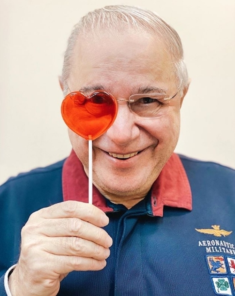 Евгений Петросян