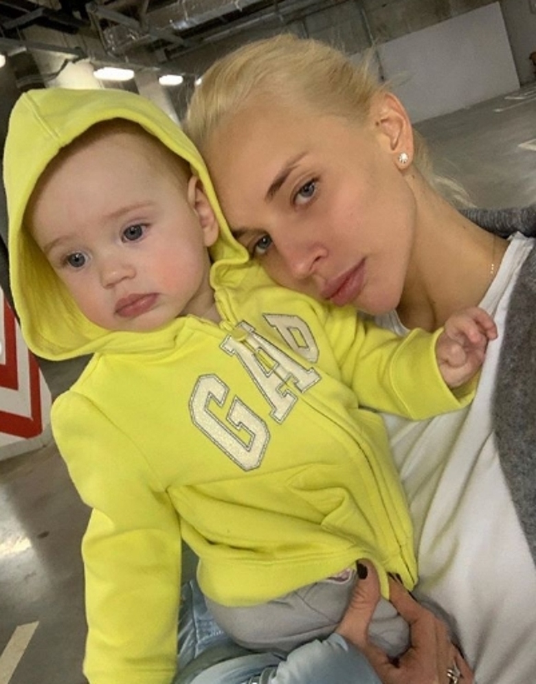 Яна Кудрявцева и ее дочь Ева