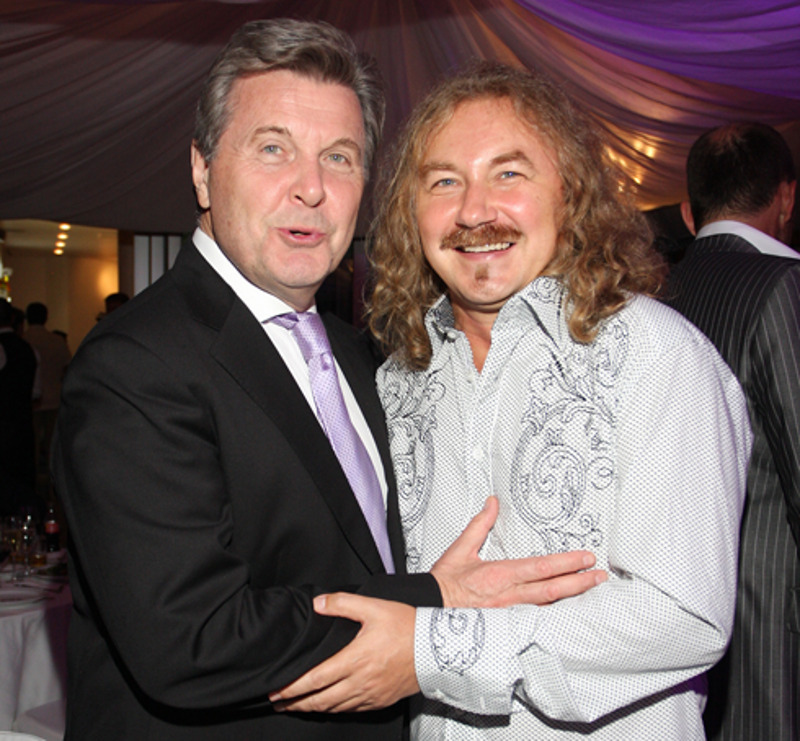 Предположительно, Лев Лещенко мог заразить и Игоря Николаева, у которого также подтвердился коронавирус