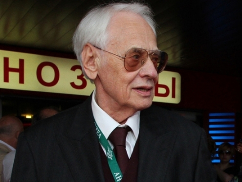 Владимир Наумов