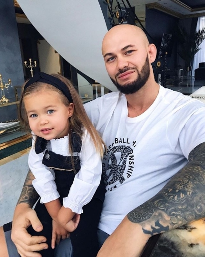 Джиган с дочерью