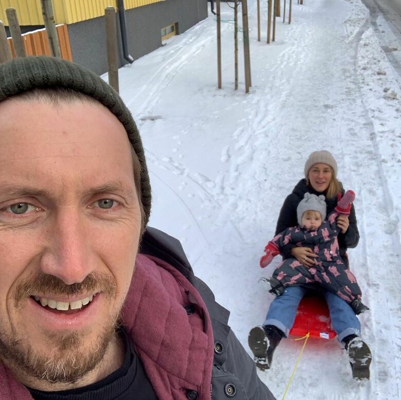 Кирилл Кяро с женой и дочкой