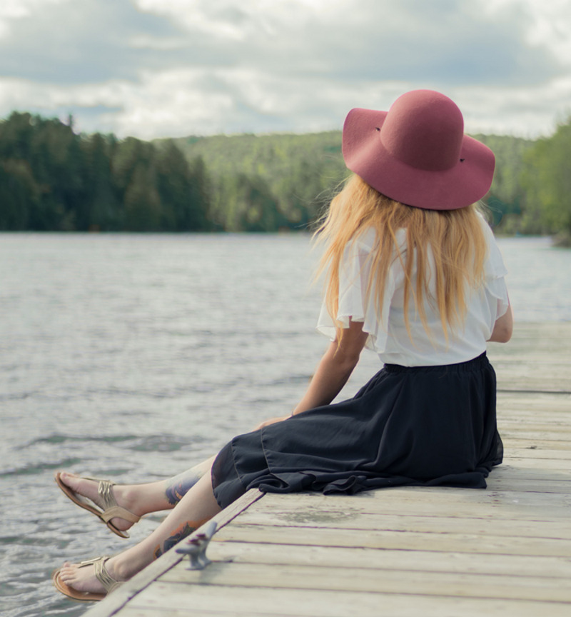 Что ищем? Прежде всего – минеральные масла, или mineral oils. Это один из самых дешевых и некачественных «нефтяных» компонентов, который создает на коже непроницаемую пленку