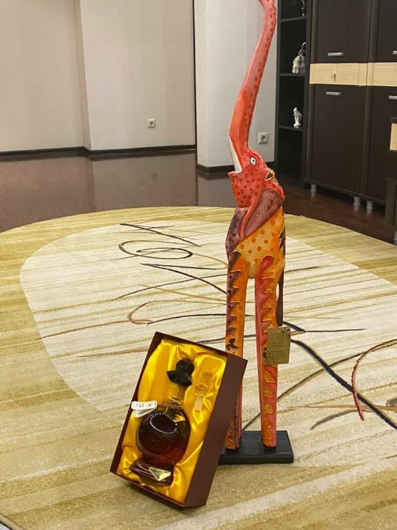 Конечно, не обошлось без подарков