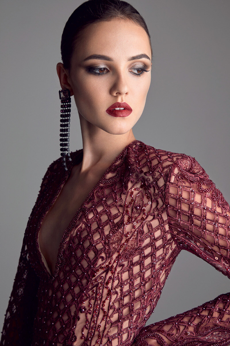 Платье, Kate’S; серьги, Marisofi