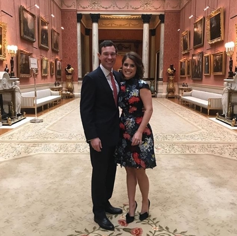 ВНУЧКА КОРОЛЕВЫ ЕЛИЗАВЕТЫ II БЕАТРИС ВЫХОДИТ ЗАМУЖ ЗА ИТАЛЬЯНСКОГО МИЛЛИОНЕРА ЭДОАРДО МАПЕЛЛИ МОЦЦИ