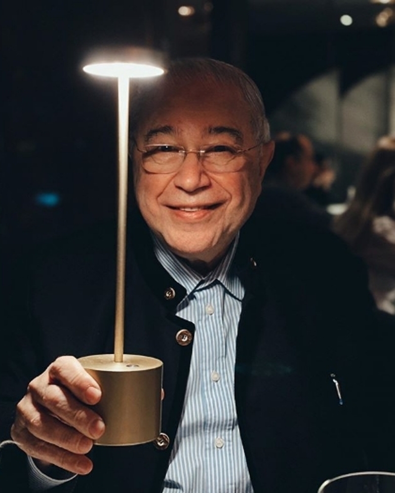 Евгений Петросян