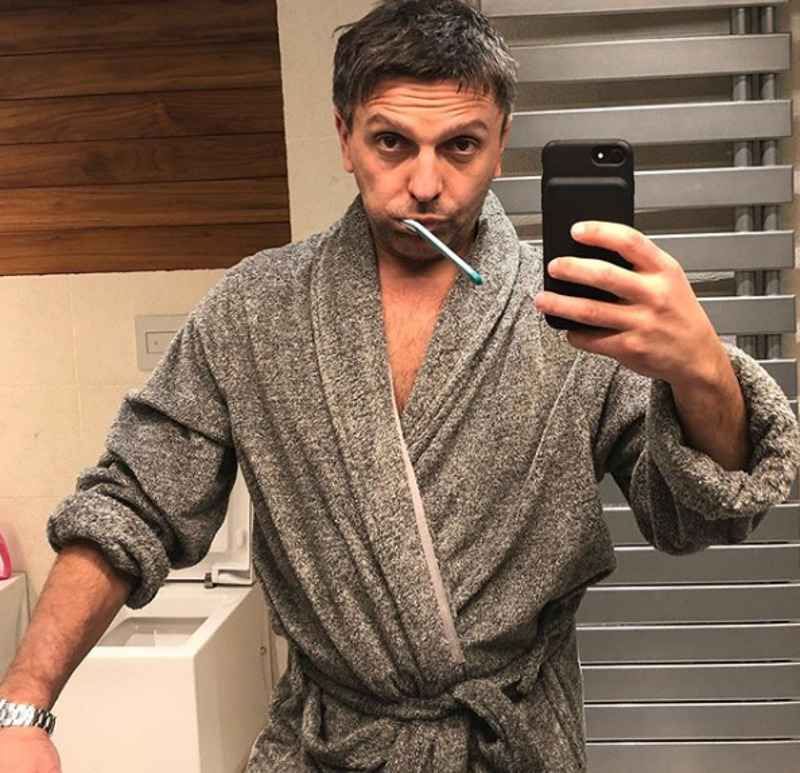 "Несмотря на вроде бы успехи, я довольно часто поутру чувствую себя совершенно беспомощным, бесталанным человеком"