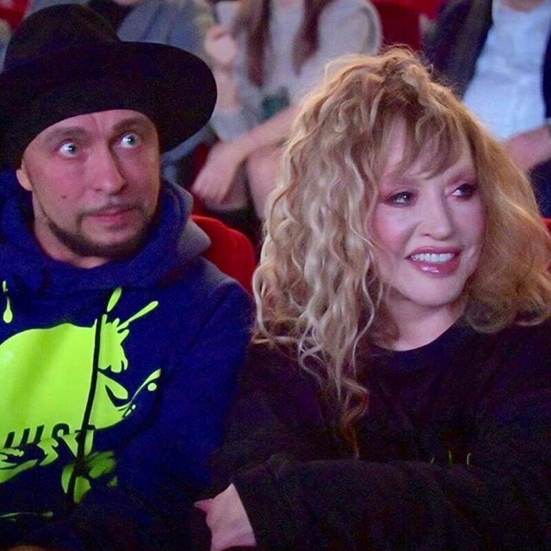 Модельер Игорь гуляева помог Алле Пугачевой выйти из задымленного кинотеатра