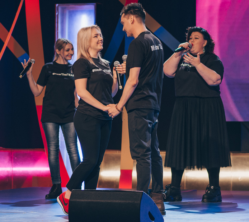 Юлия Ильенко и Mishel Dar участвуют в финале национального отбора Молдовы