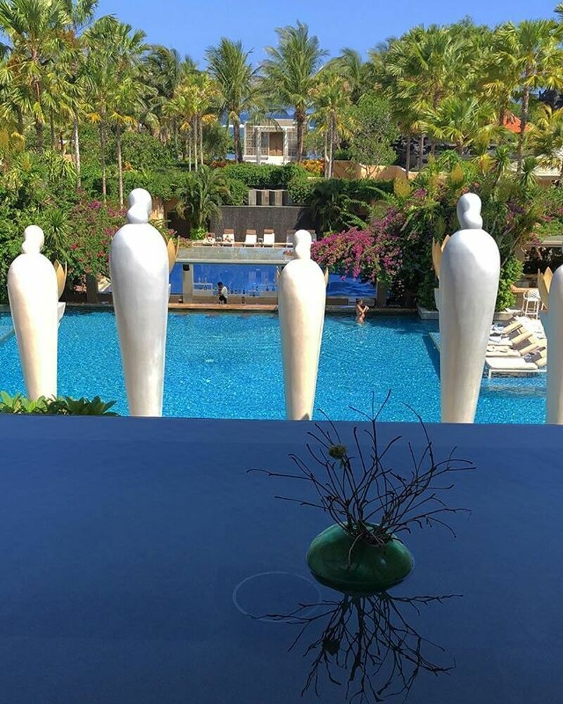 Из окон номера открывались шикарные виды