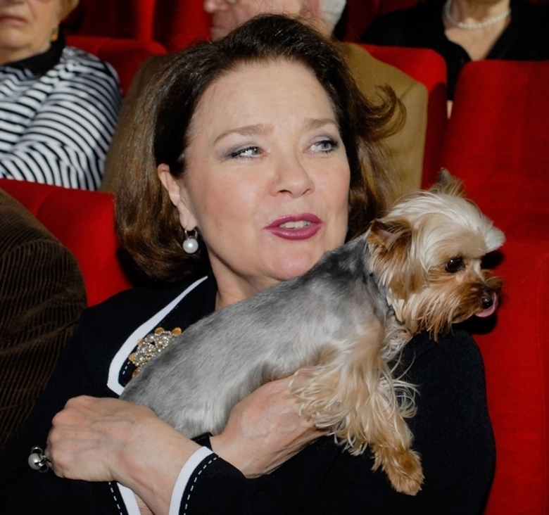 Лариса Голубкина