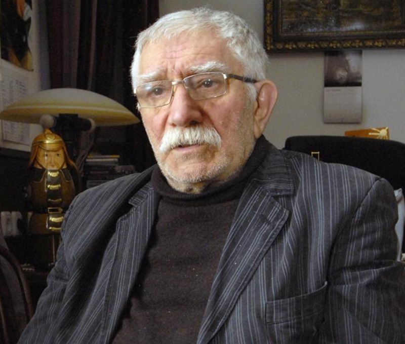 Армен Джигарханян после развода остался без квартиры