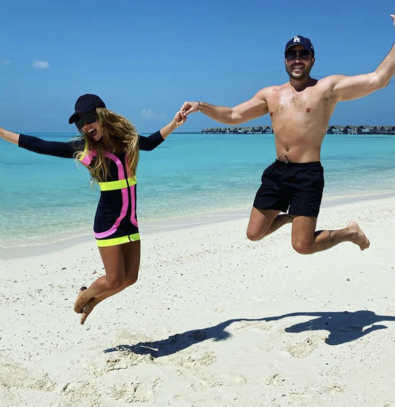 семья александра реввы улетела на мальдивы