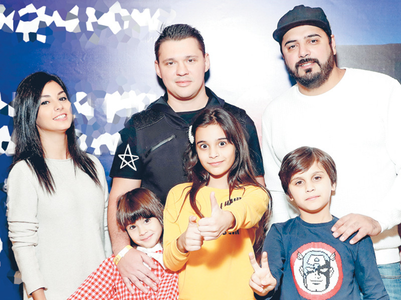 Александр Бердников и Алексей Кабанов с семьями