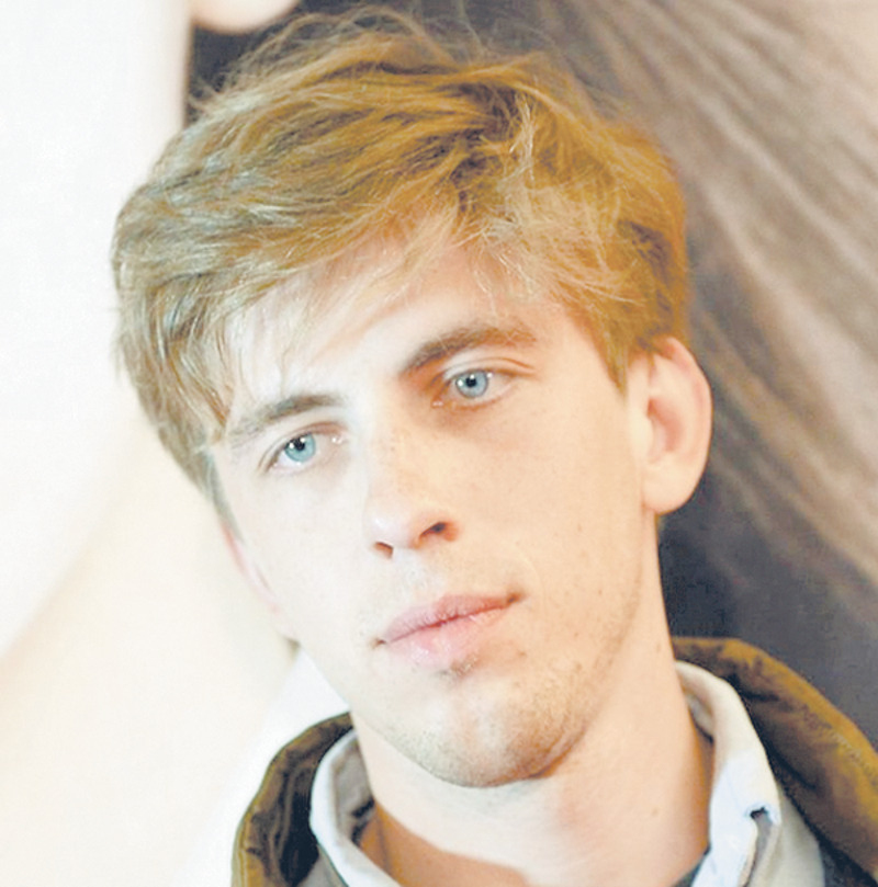 Александр Паль