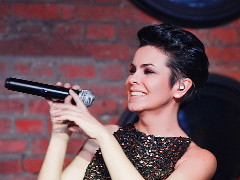 Амария Рай делится своими сценариями подготовки и встречи Нового года