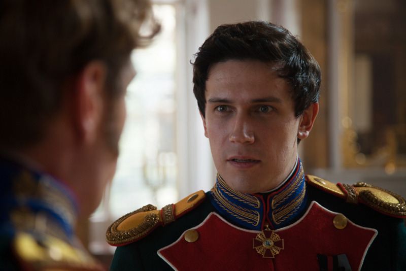 «Я старался на съемках не делать лишних движений и не отвлекаться на то, что у тебя все время болтаются руки перед лицом»