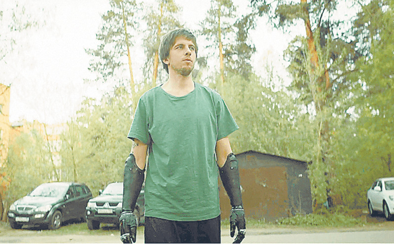 Сериал «Толя-робот»