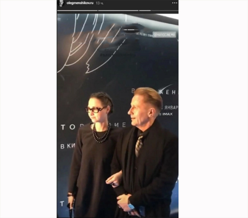 Этот кадр из сторис актера вызвал слухи о беременности его жены