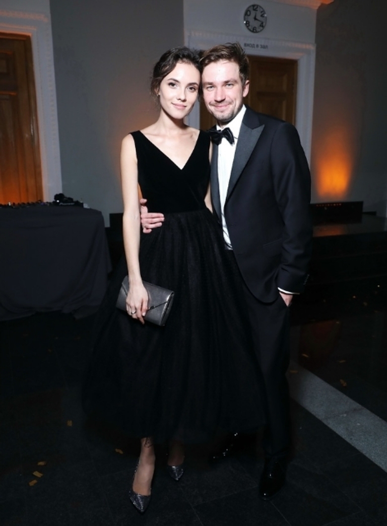 Александр Петров со своей возлюбленной Стасей Милославской