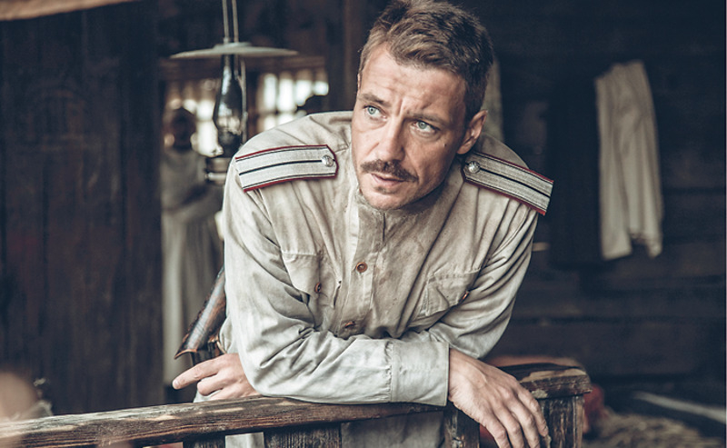 Типаж мужчины в погонах очень подходит Кириллу. И роль в картине «Анна Каренина. История Вронского» стала для актера очень яркой