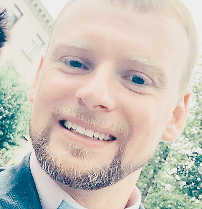 Григорий Есион