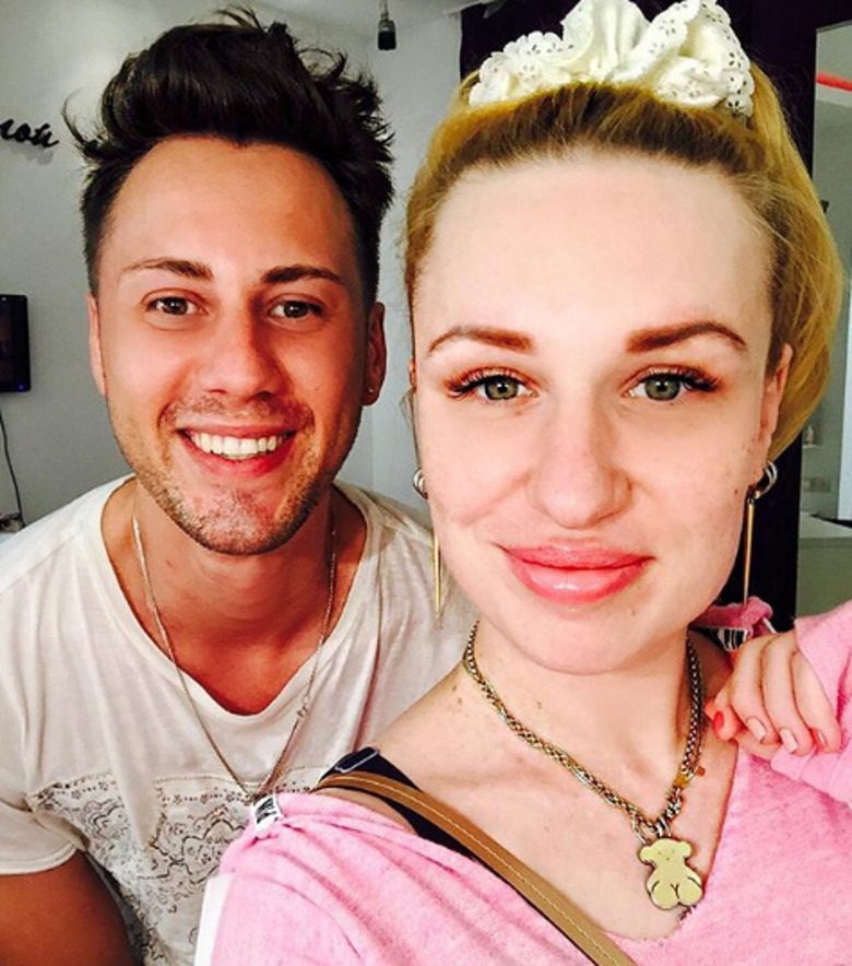 сейчас режиссер больше сосредоточена на материнстве, нежели творческих проектах