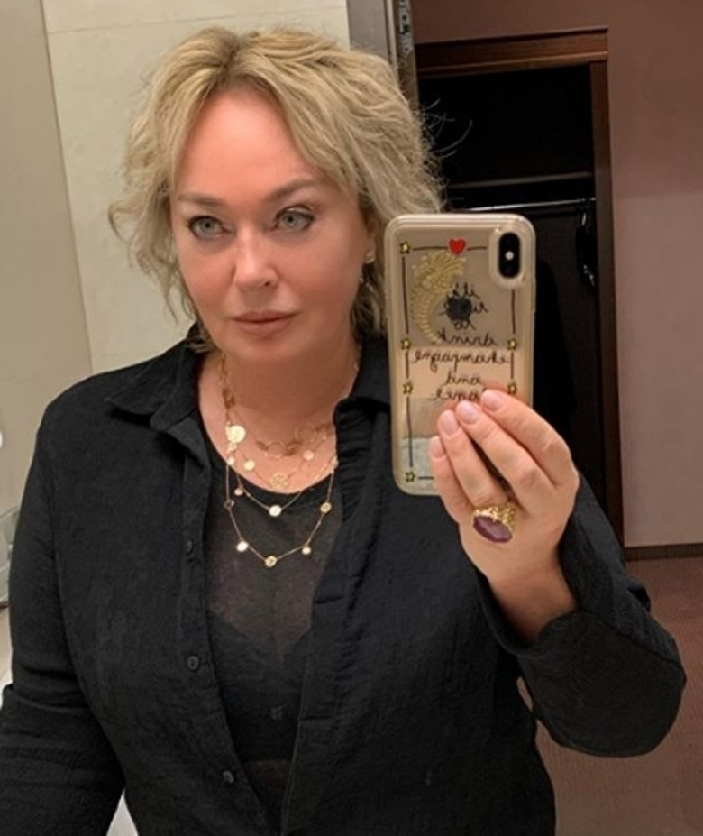 ЛАРИСА ГУЗЕЕВА